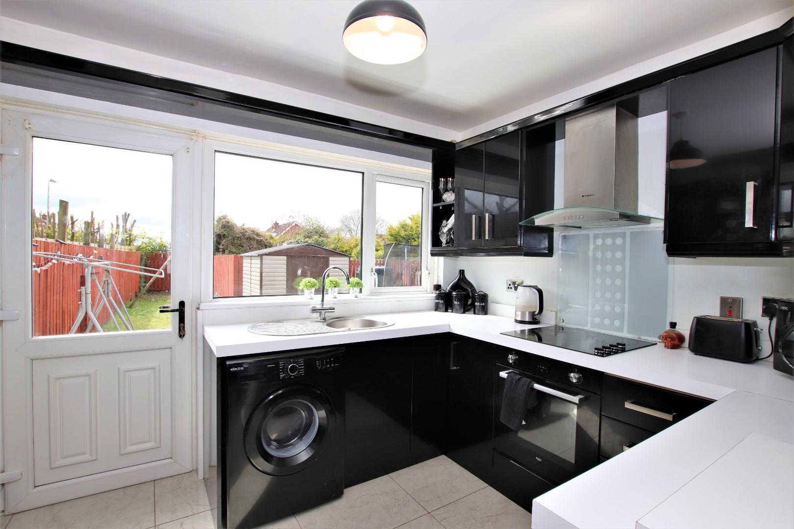 9 Sutton Gardens, Derry/Londonderry BT47 5HP SSTC Homepage Estate Agents Northern Ireland